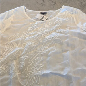 J.Jill White Embroidered Floral Blouse size Large NWT $89 MSRP
